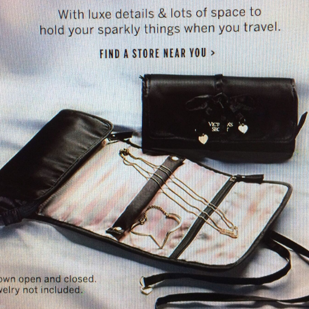 RARE Victorias Secret Jewelry Make Up Satin Travel Bag NWT - Picture 14 of 14